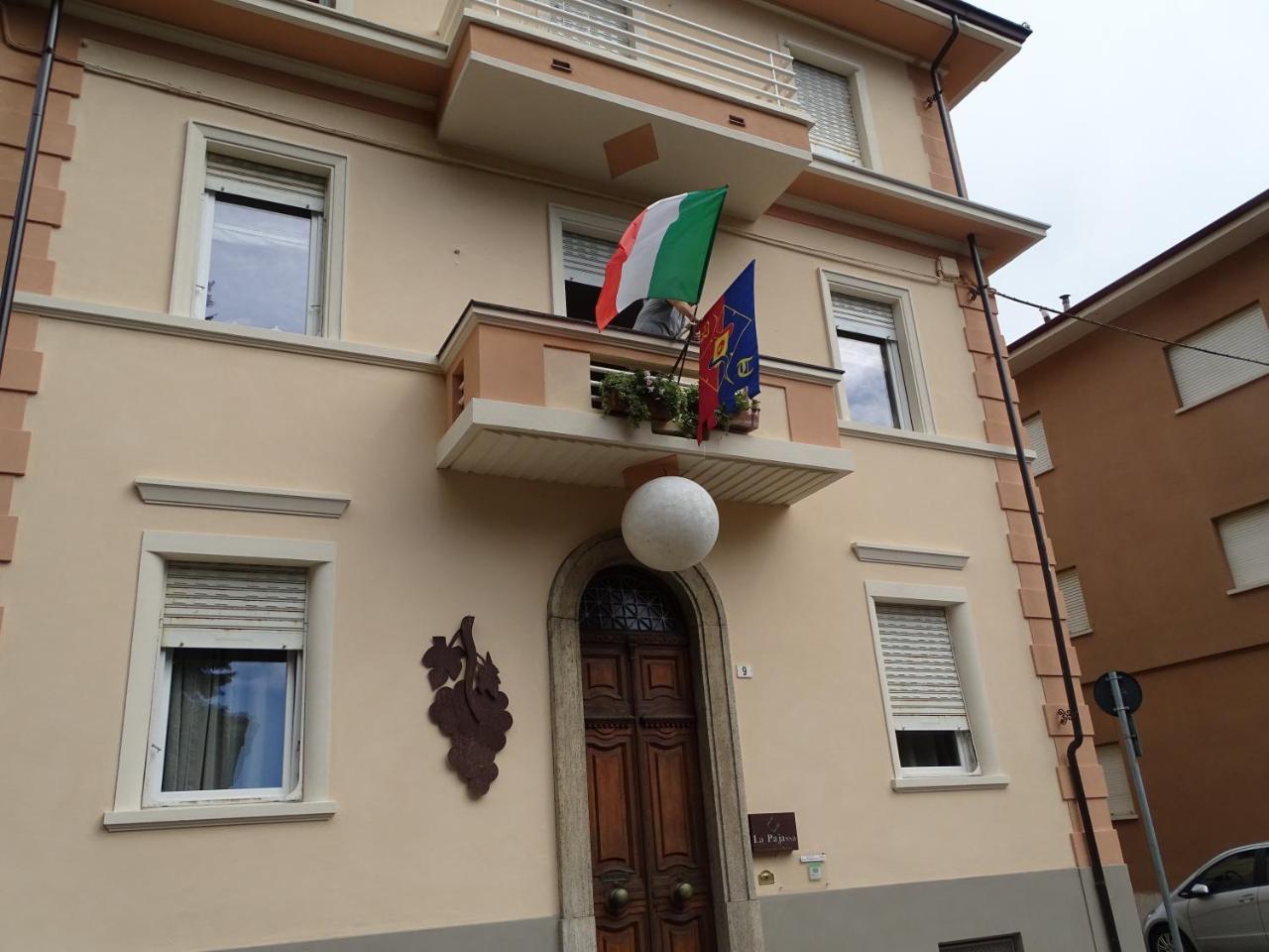 La Pajassa Bed & Breakfast Alba  Exterior photo
